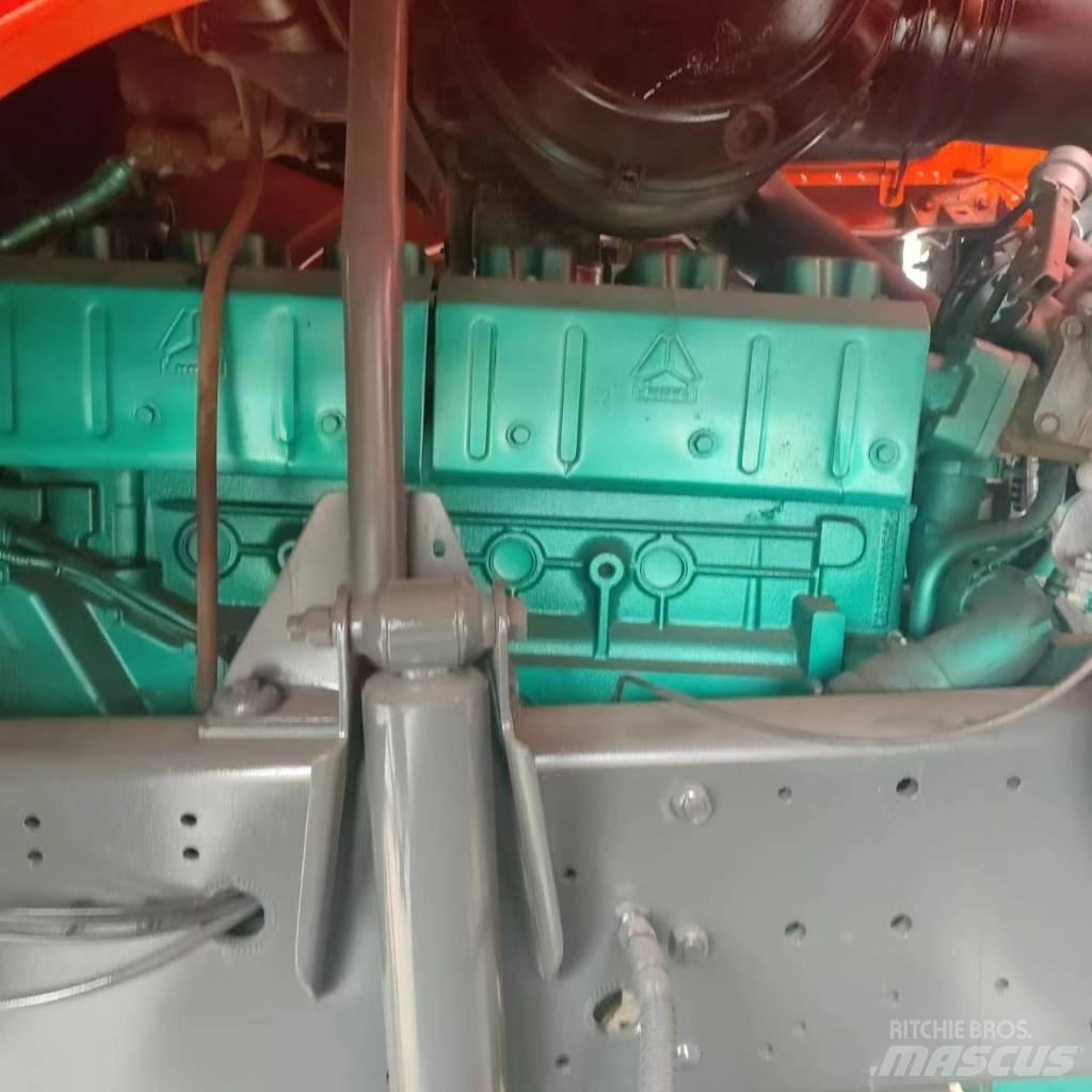 Howo 371 8x4 Pašizgāzējs