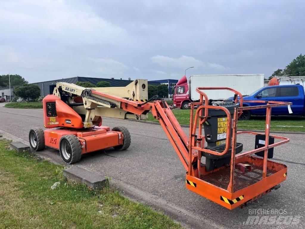 JLG E450AJ Strēles pacēlāji