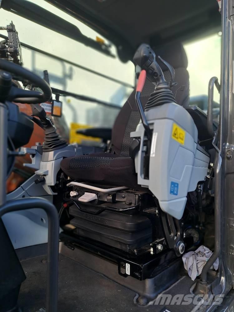 Hitachi ZX155WT-5 Ekskavatori uz riteņiem