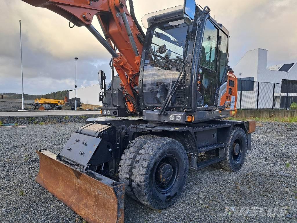 Hitachi ZX155WT-5 Ekskavatori uz riteņiem