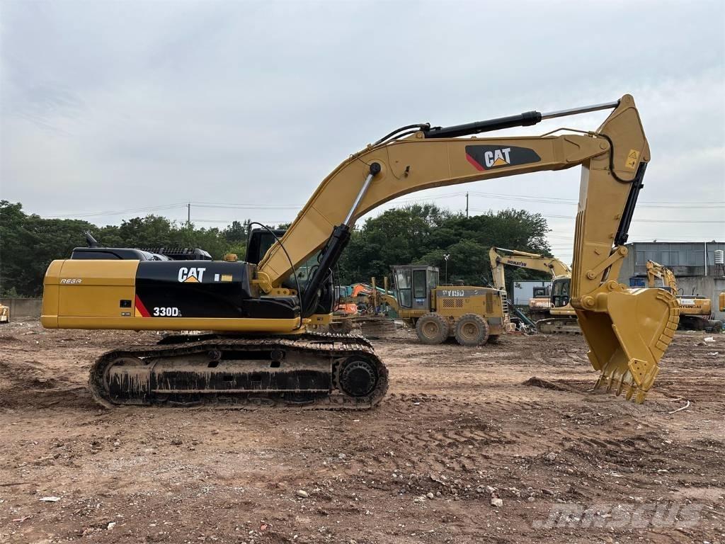 CAT 330 D L Kāpurķēžu ekskavatori