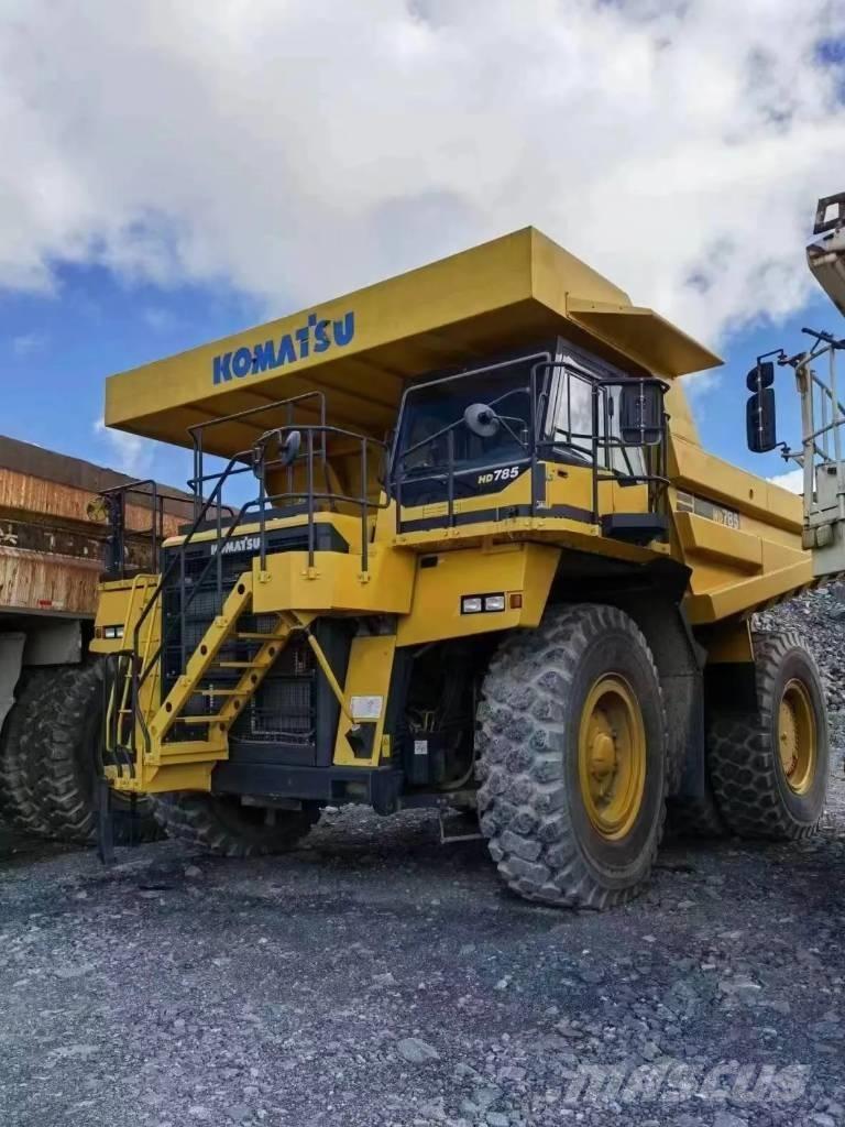Komatsu HD 785-7 Karjeras kravas automašīnas