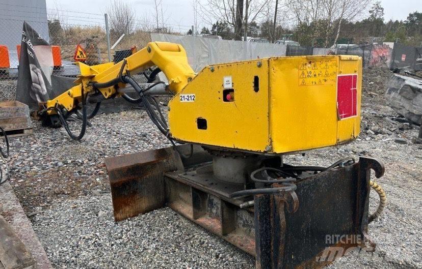 Brokk 330 Kāpurķēžu ekskavatori