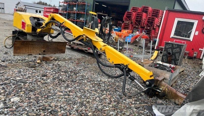Brokk 330 Kāpurķēžu ekskavatori