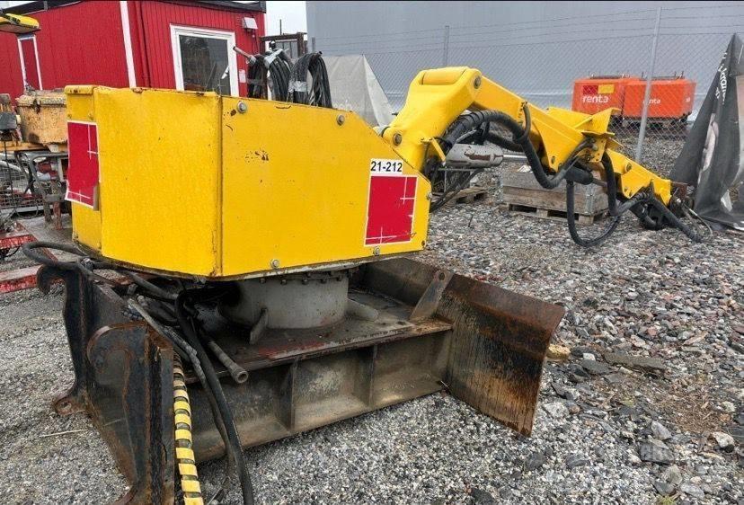 Brokk 330 Kāpurķēžu ekskavatori