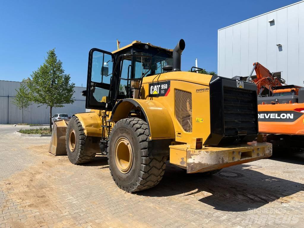 CAT 950 Iekrāvēji uz riteņiem
