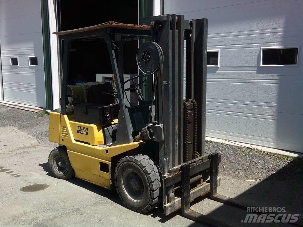 TCM FG 25 N2 Autokrāvēji - citi
