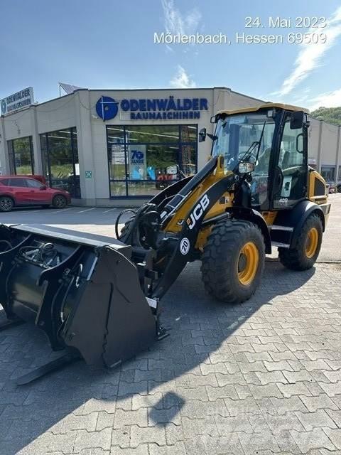 JCB 409 Iekrāvēji uz riteņiem