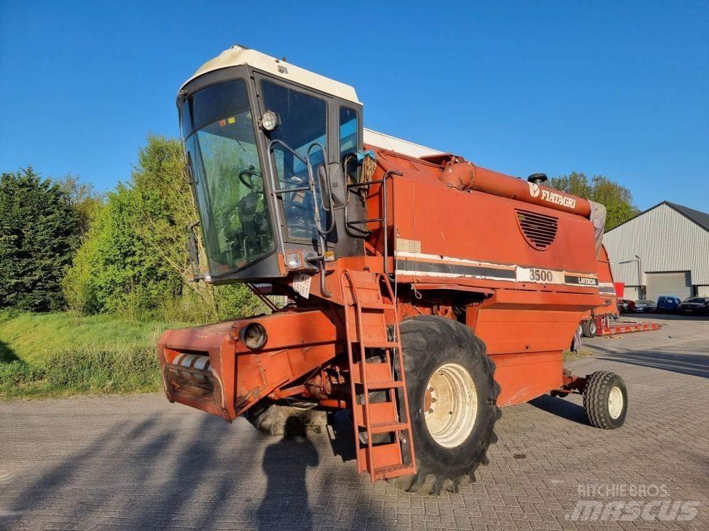 Laverda 3500 Ražas novākšanas kombaini
