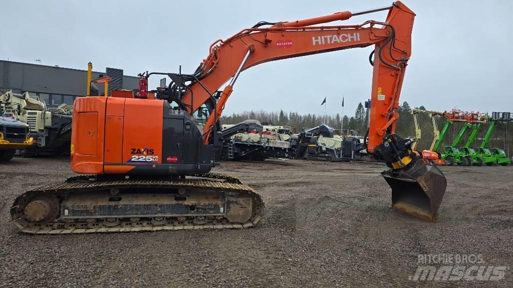 Hitachi ZX 225USLC-6 Kāpurķēžu ekskavatori