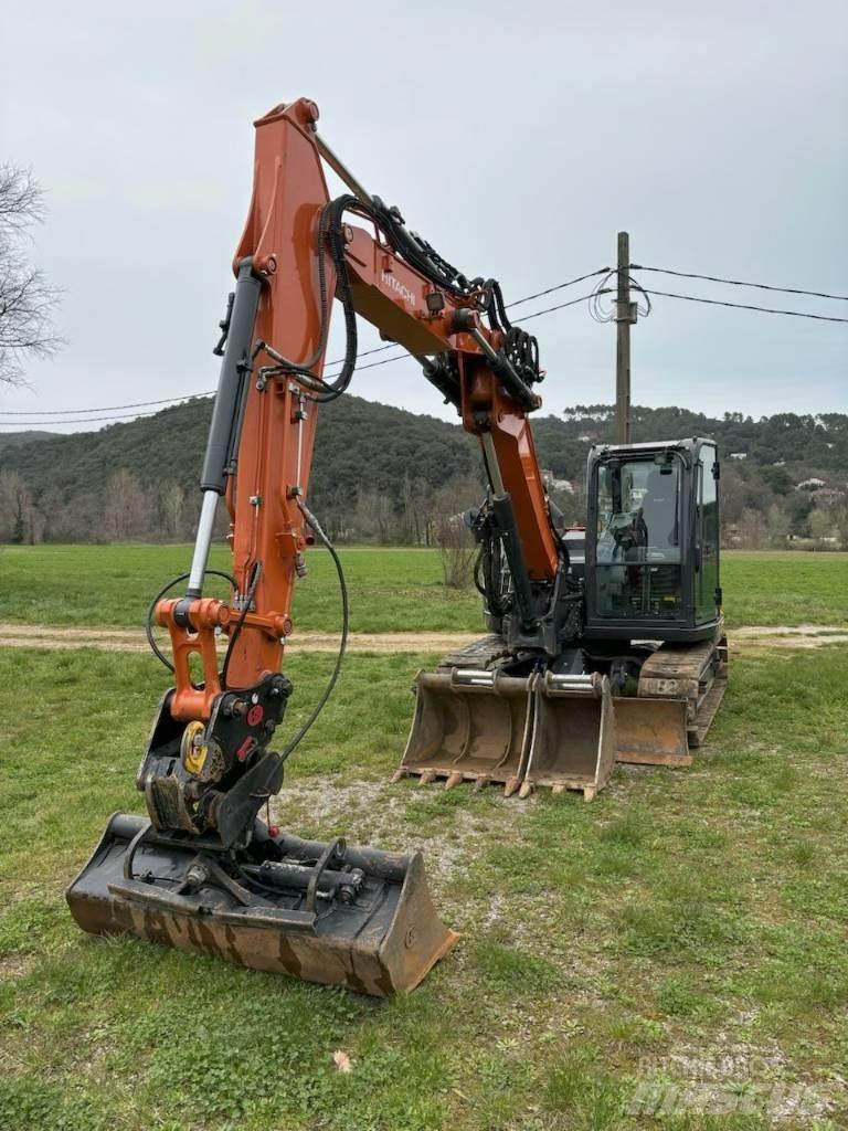 Hitachi ZX85USB-6 Vidēja lieluma ekskavatori 7 t - 12 t