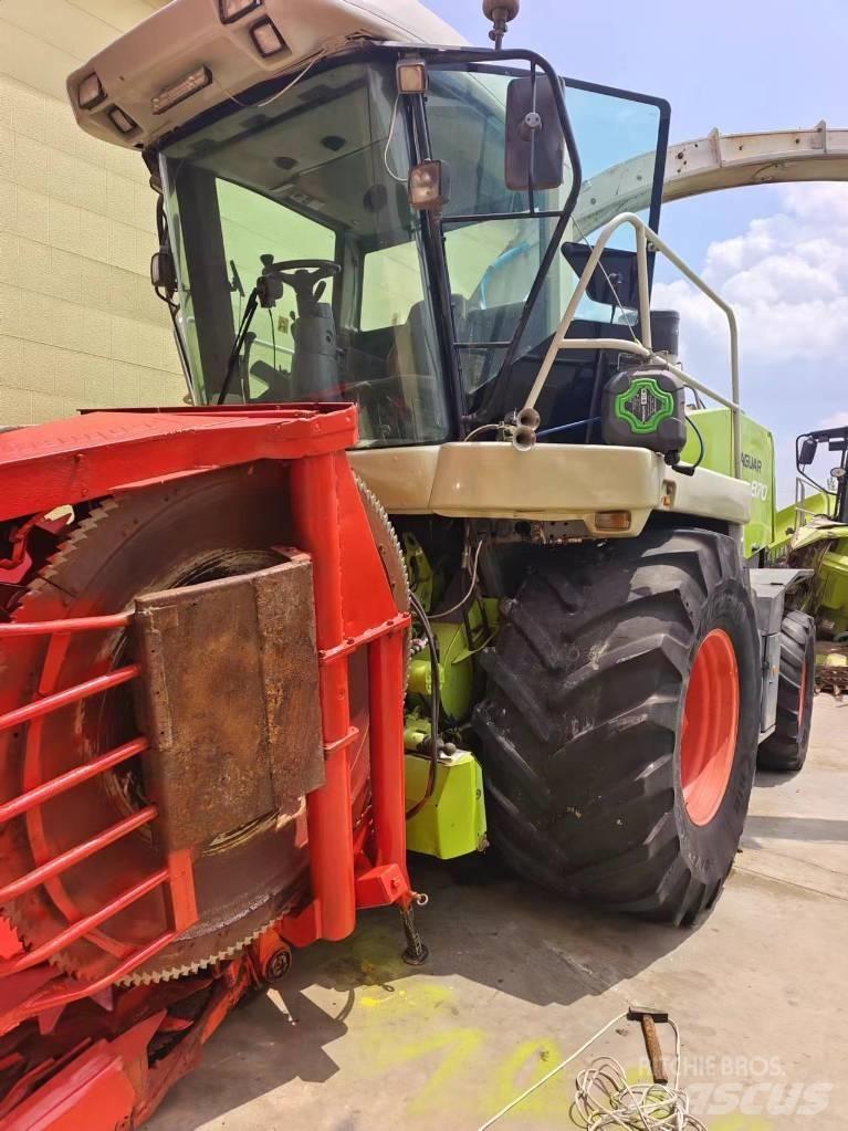 CLAAS Jaguar 870 Lopbarības novācēji