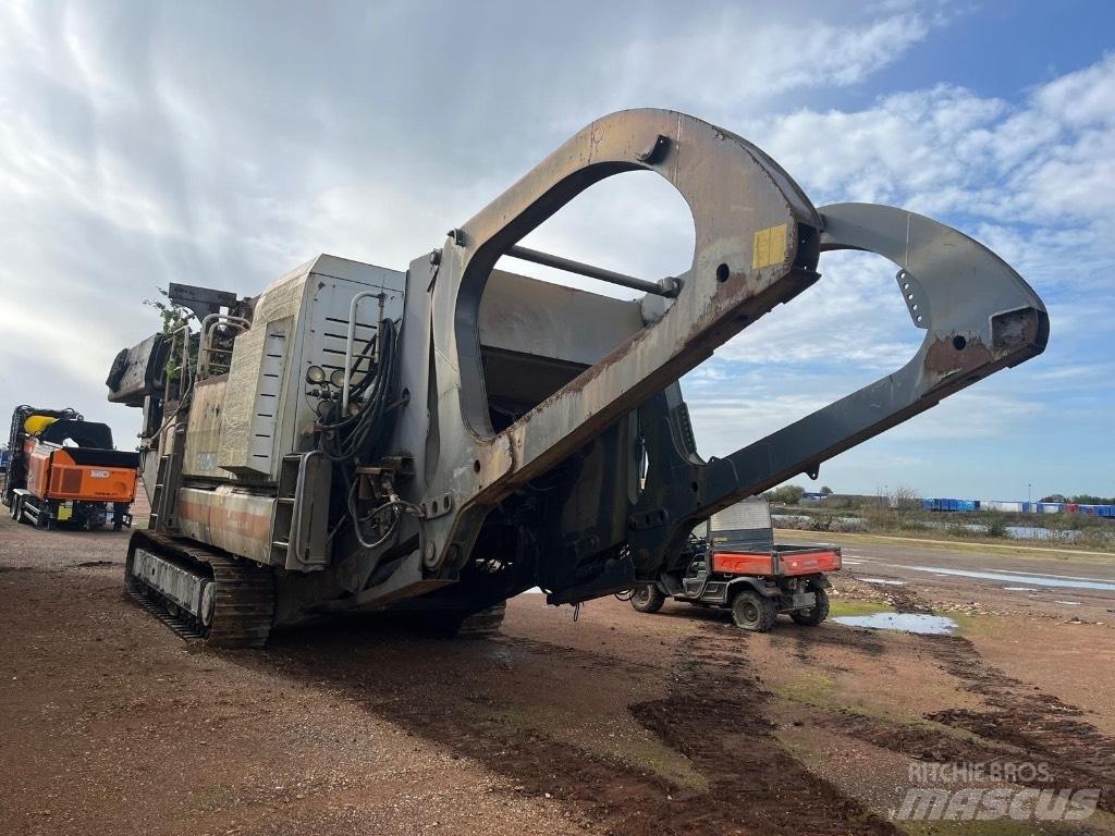 Metso LT1415S Mobilie drupinātāji