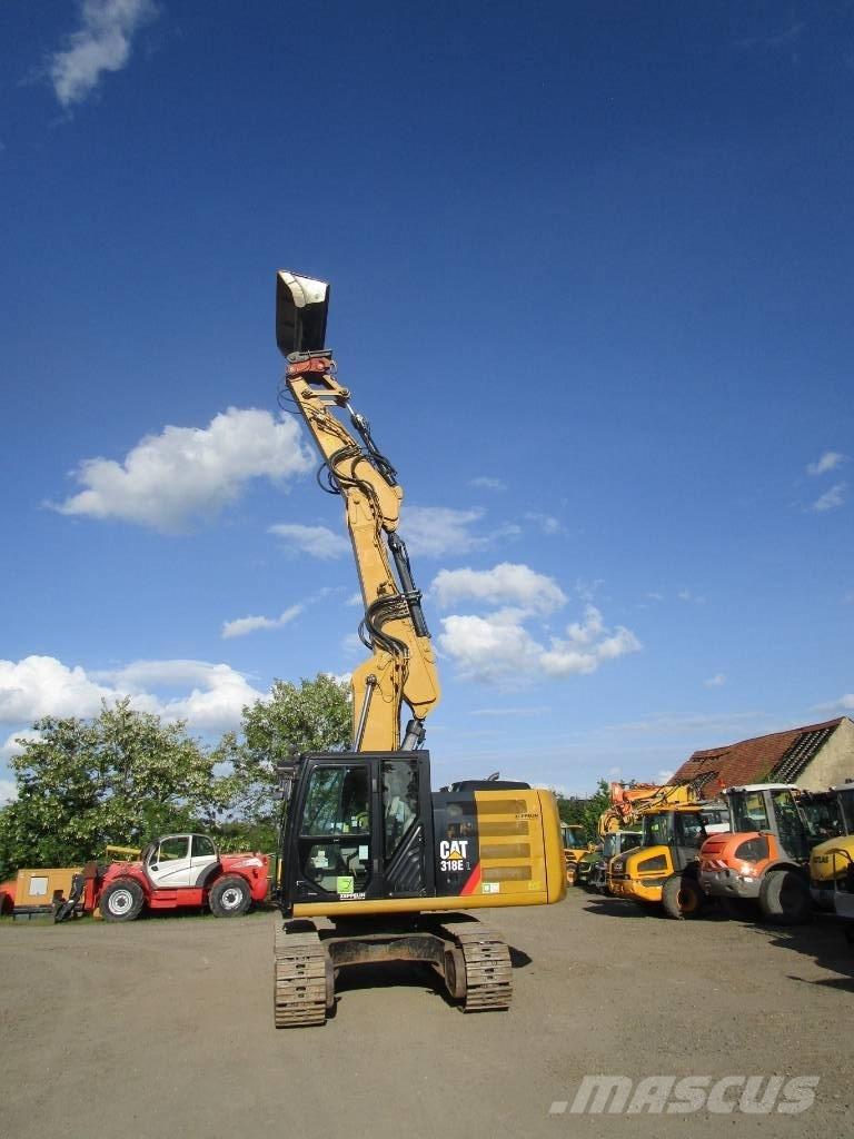 CAT 318 E L   320 322 Kāpurķēžu ekskavatori