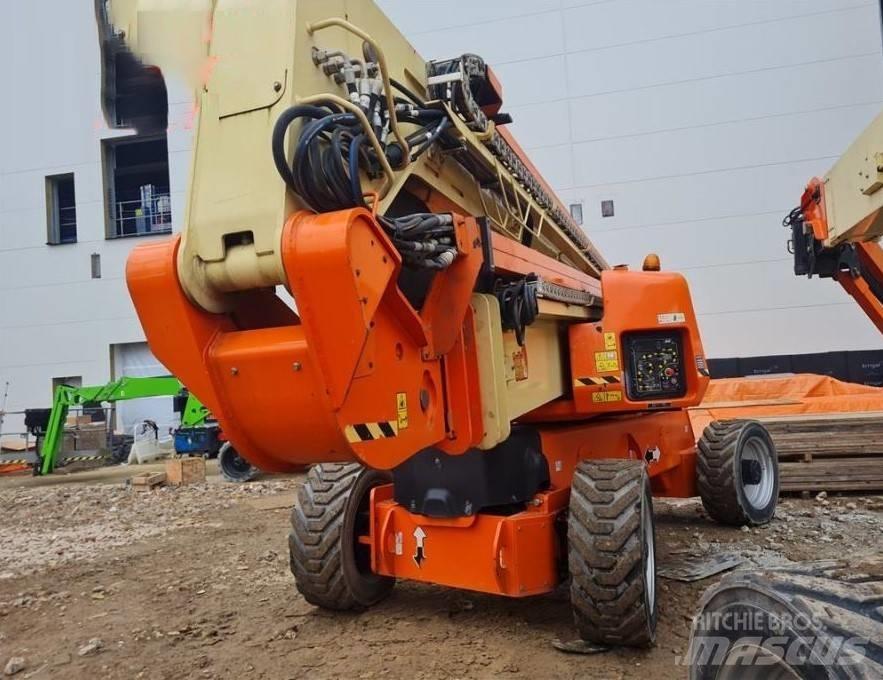 JLG 1250 AJP Strēles pacēlāji