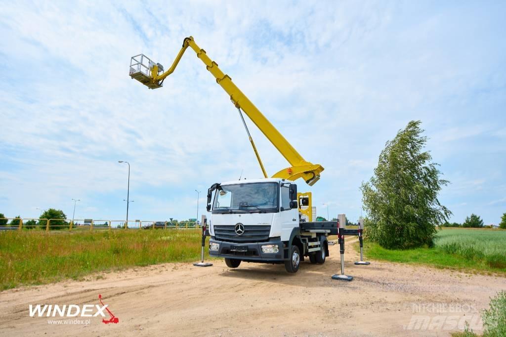 Palfinger P 300 KS Pacēlāji uz automašīnas bāzes