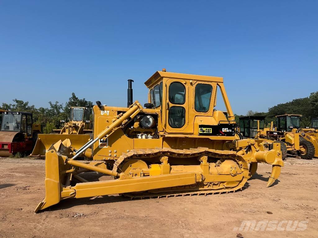 CAT D 7 G Kāpurķēžu buldozeri