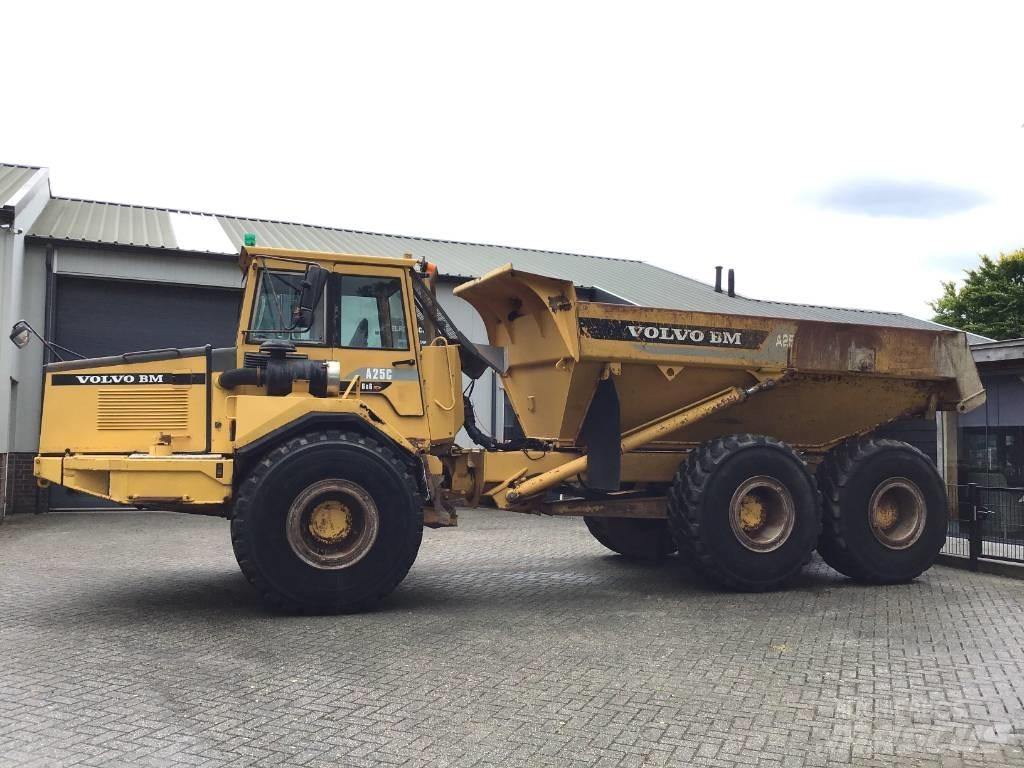 Volvo A 25 C Artikulētie pašizgāzēji