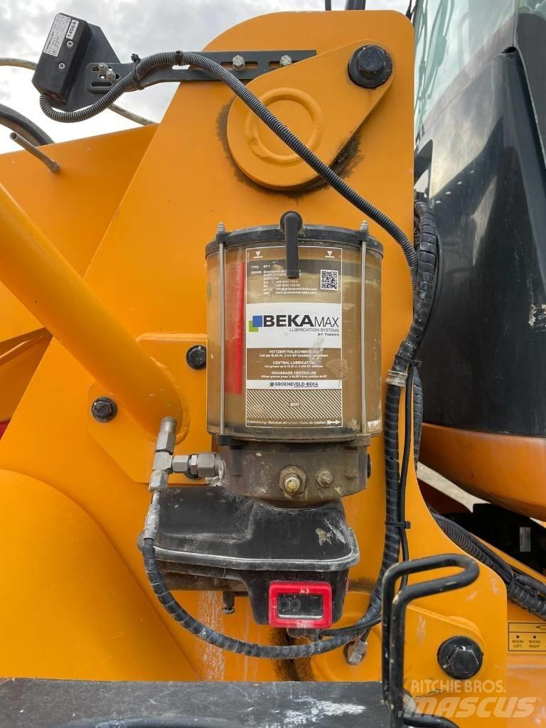 Hyundai HL960XT Iekrāvēji uz riteņiem