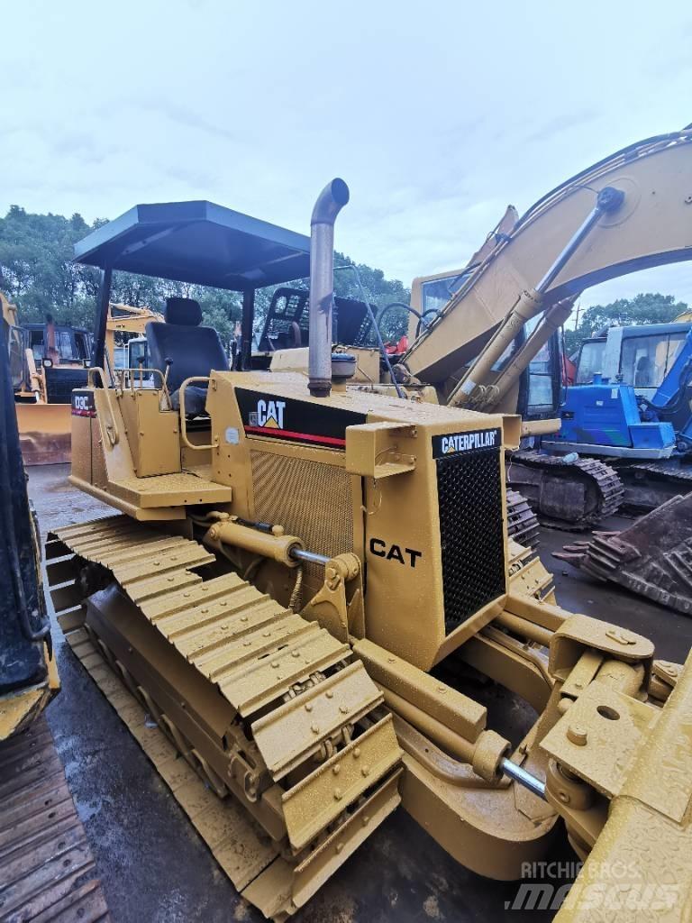 CAT D3C Kāpurķēžu buldozeri