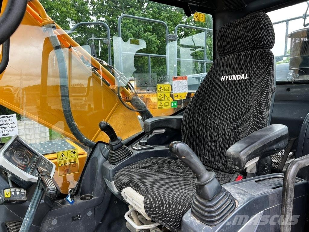 Hyundai HX 220 L Kāpurķēžu ekskavatori