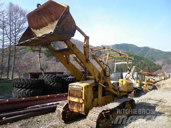 Komatsu D20S-3 Kāpurķēžu buldozeri