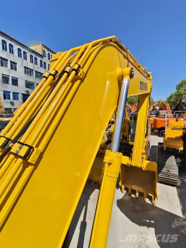Komatsu PC 220-8 Kāpurķēžu ekskavatori
