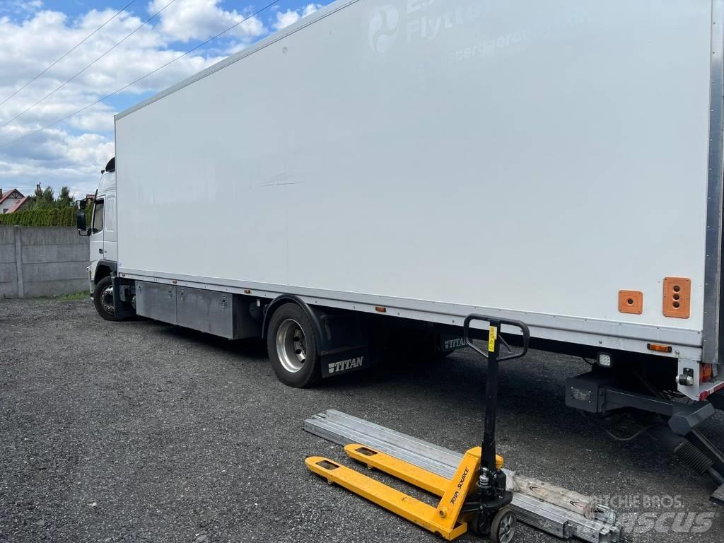 Volvo FM 330 Furgons