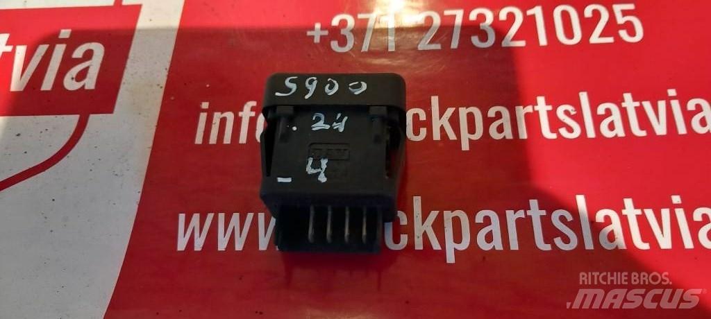 Scania R 420.   1350547 Kabīnes un interjers