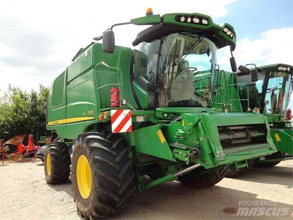 John Deere t670 Ražas novākšanas kombaini