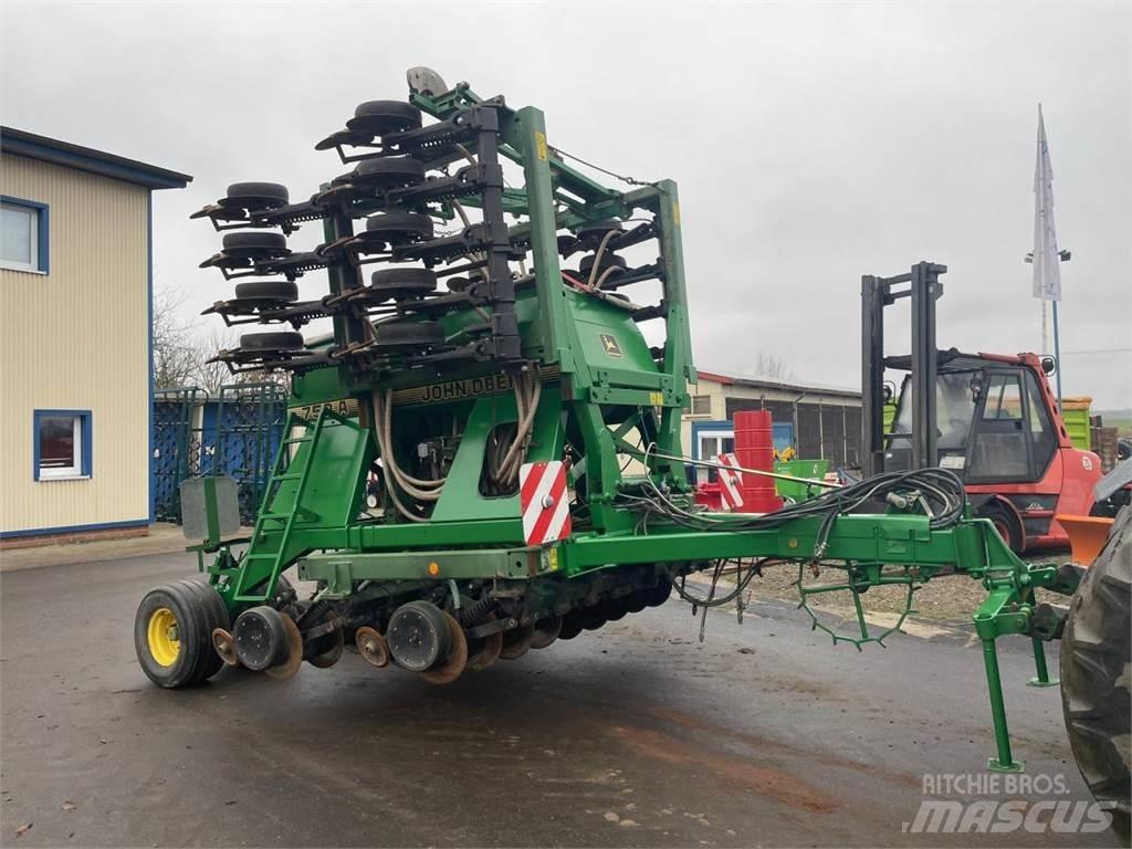 John Deere 750A 6m Precīzās izsējas sējmašīnas 