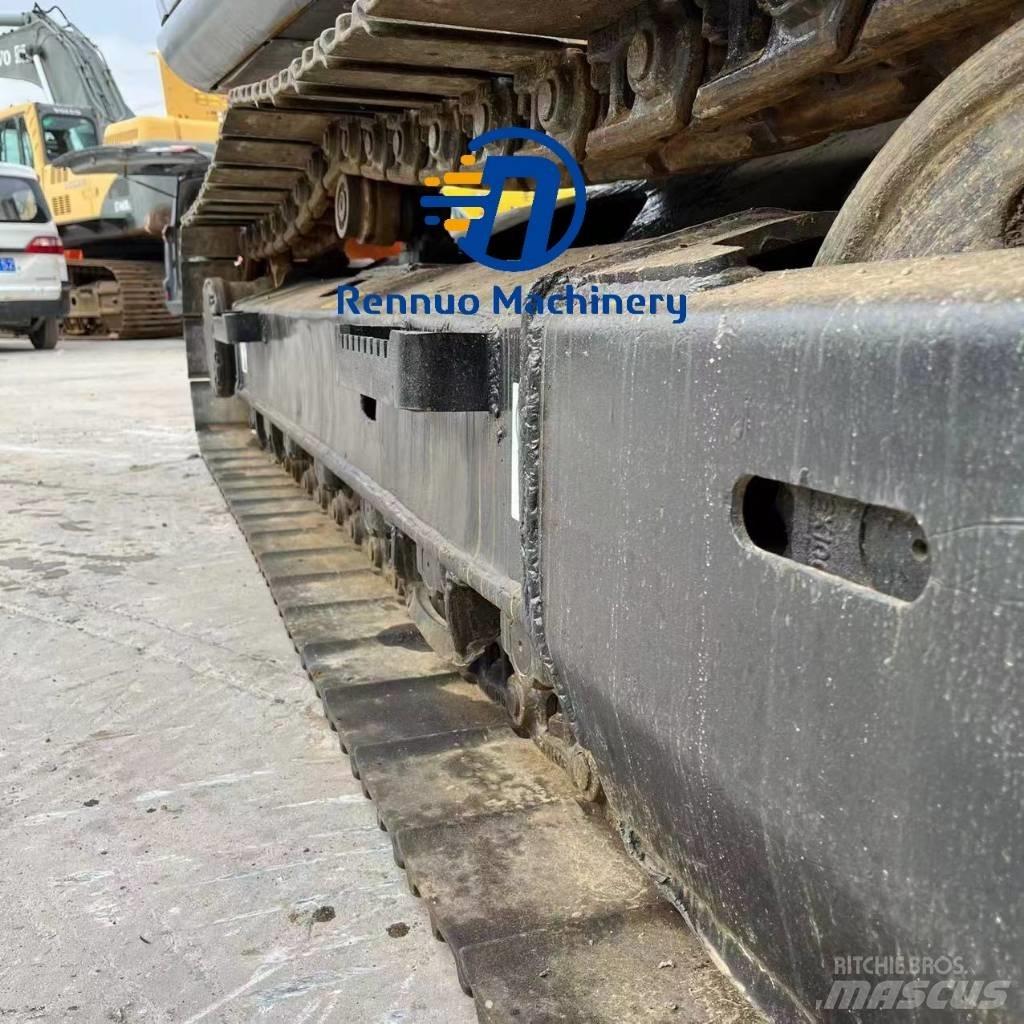 Hitachi EX 120 Kāpurķēžu ekskavatori