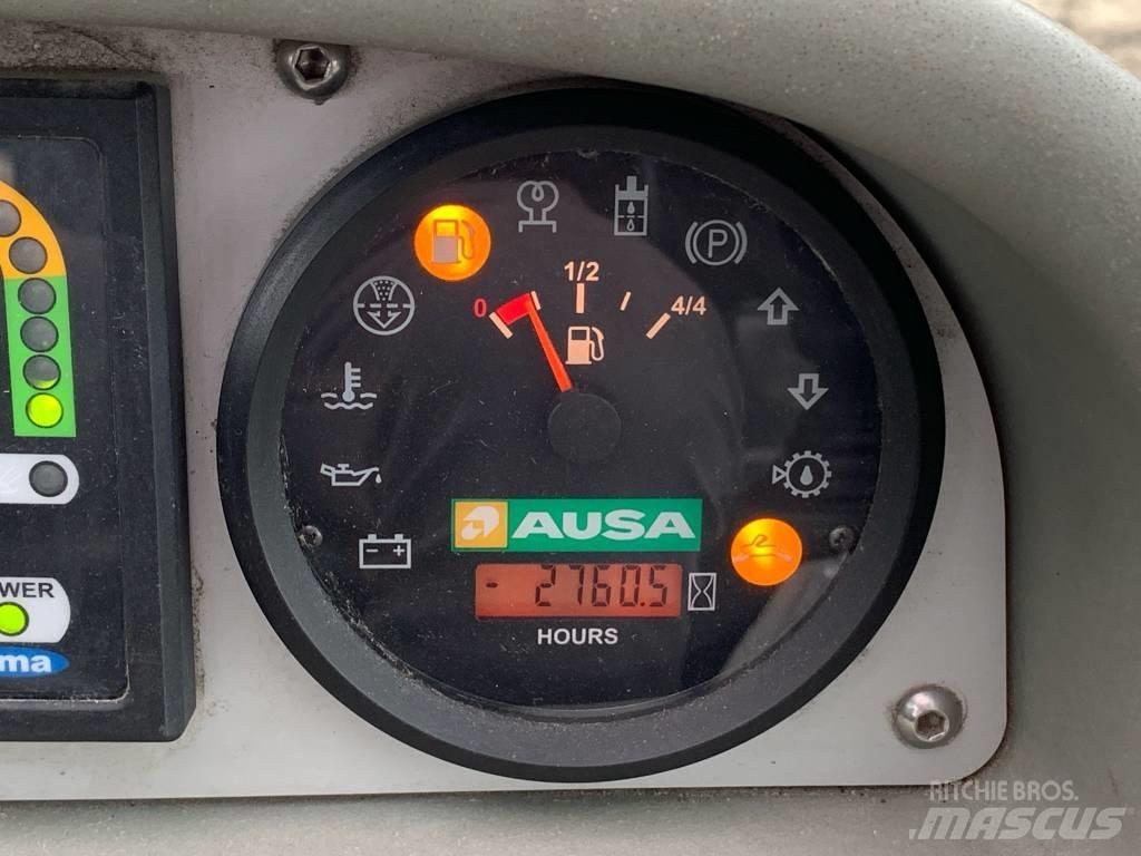 Ausa T 204 H Lauksaimniecības pacēlāji