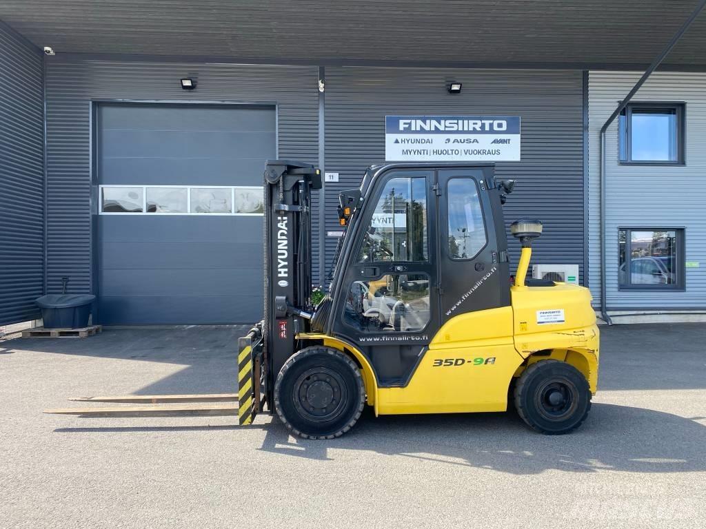 Hyundai 35D-9A Tehnika ar dīzeļa dzinēju