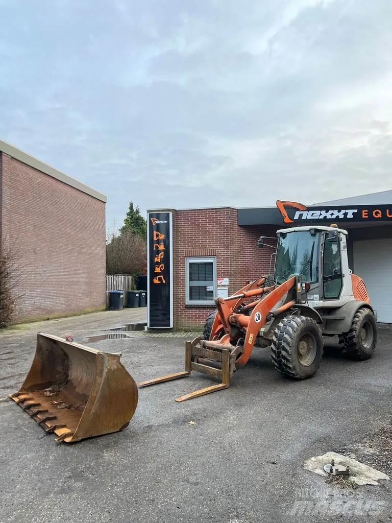 Atlas AR 75 Iekrāvēji uz riteņiem