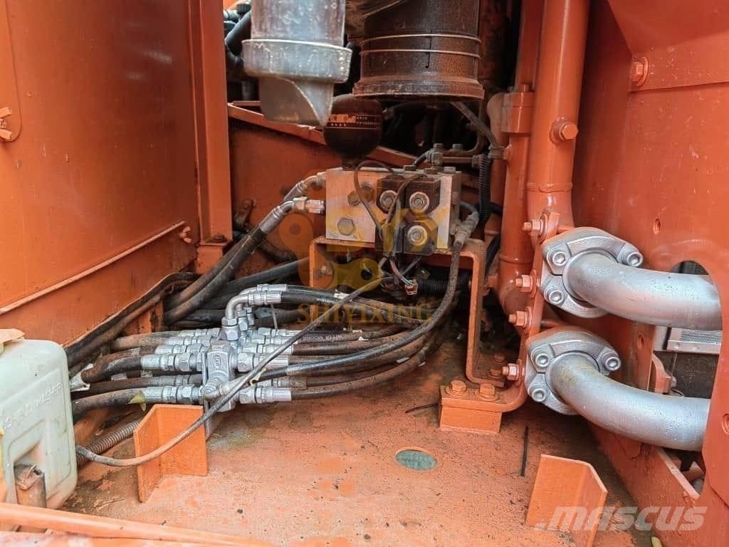 Doosan DX 225 LL Kāpurķēžu ekskavatori