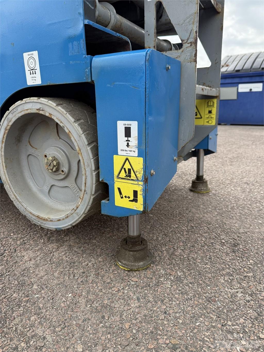 Genie GS3232 Šķerveida pacēlāji