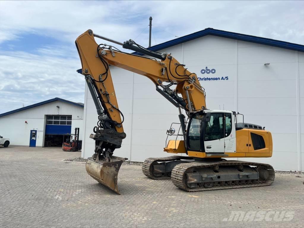 Liebherr 936 LC Kāpurķēžu ekskavatori