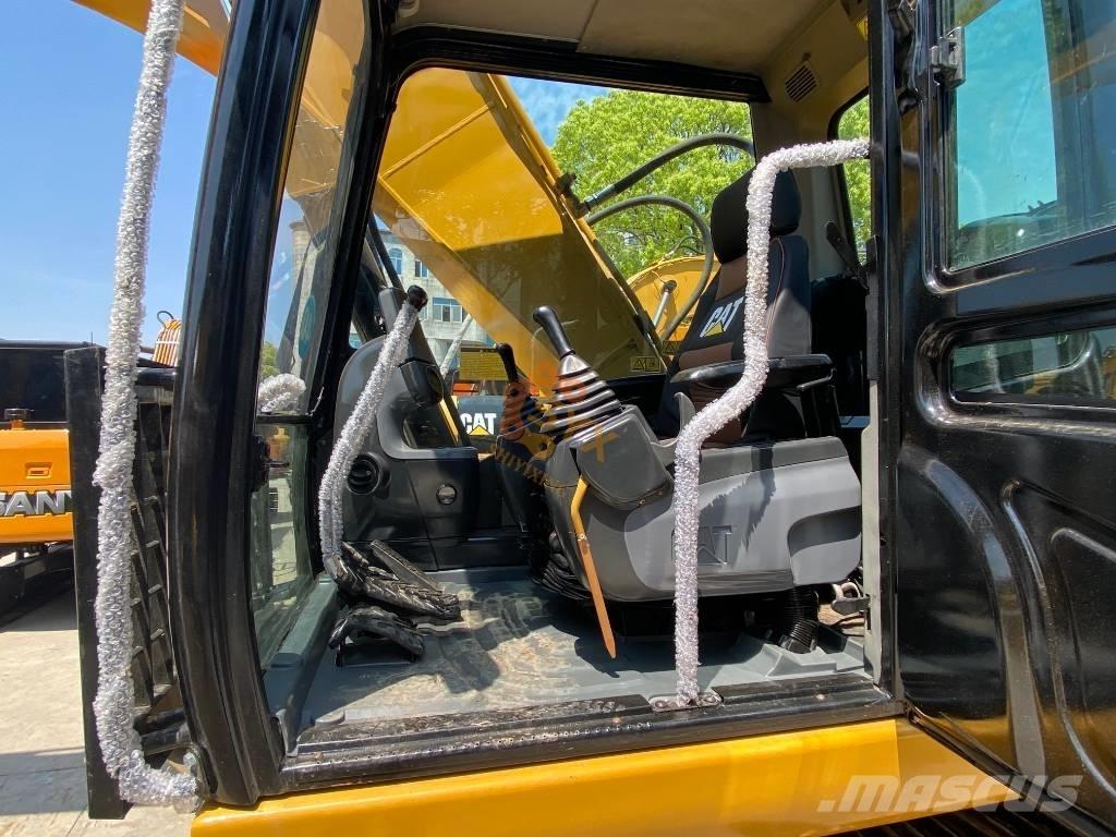 CAT 320 D Kāpurķēžu ekskavatori