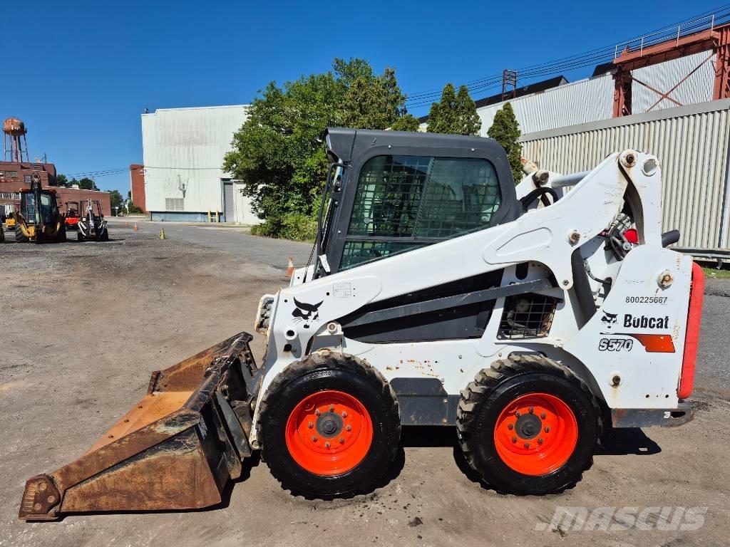 Bobcat S 570 Lietoti riteņu kompaktiekrāvēji