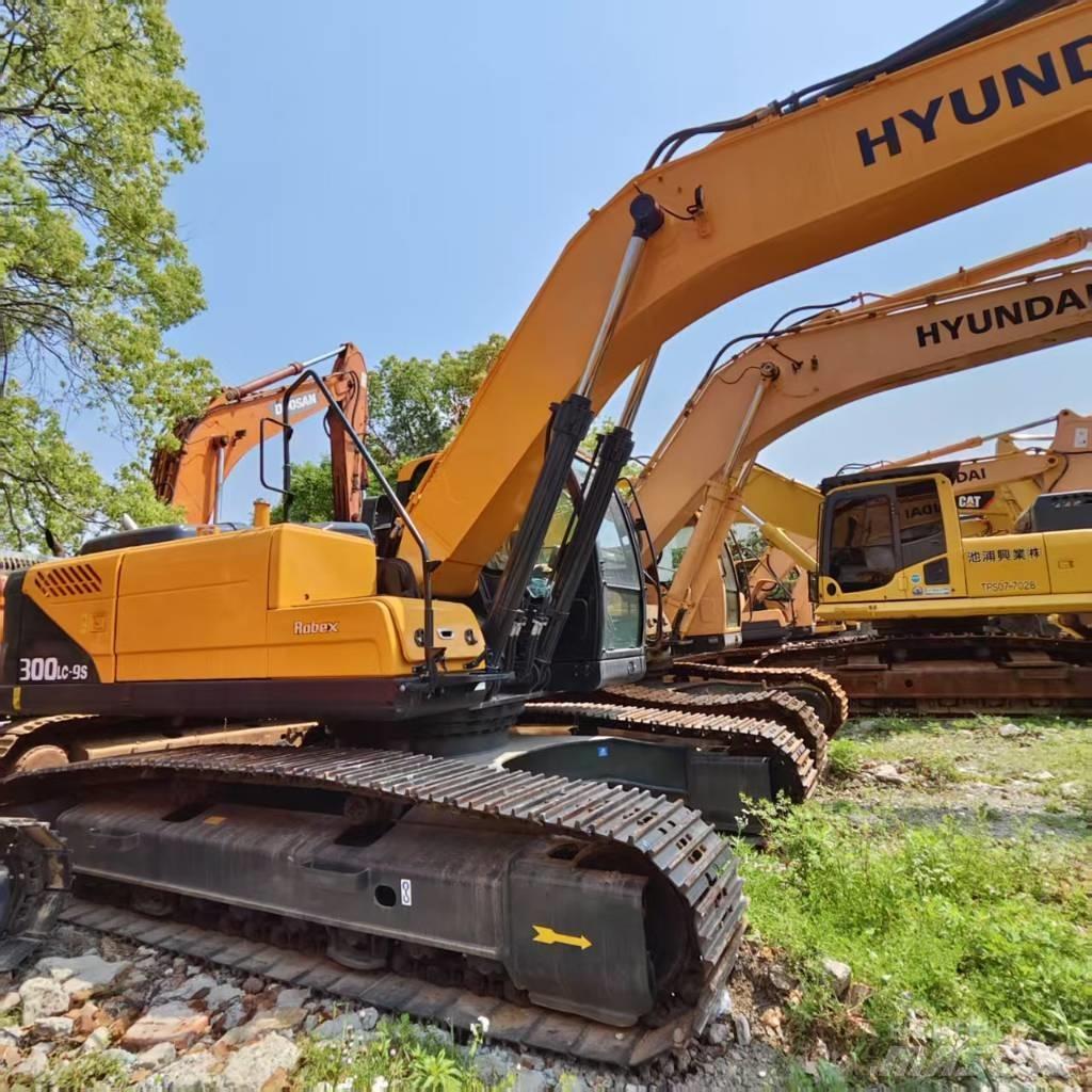 Hyundai Robex 300 LC Kāpurķēžu ekskavatori