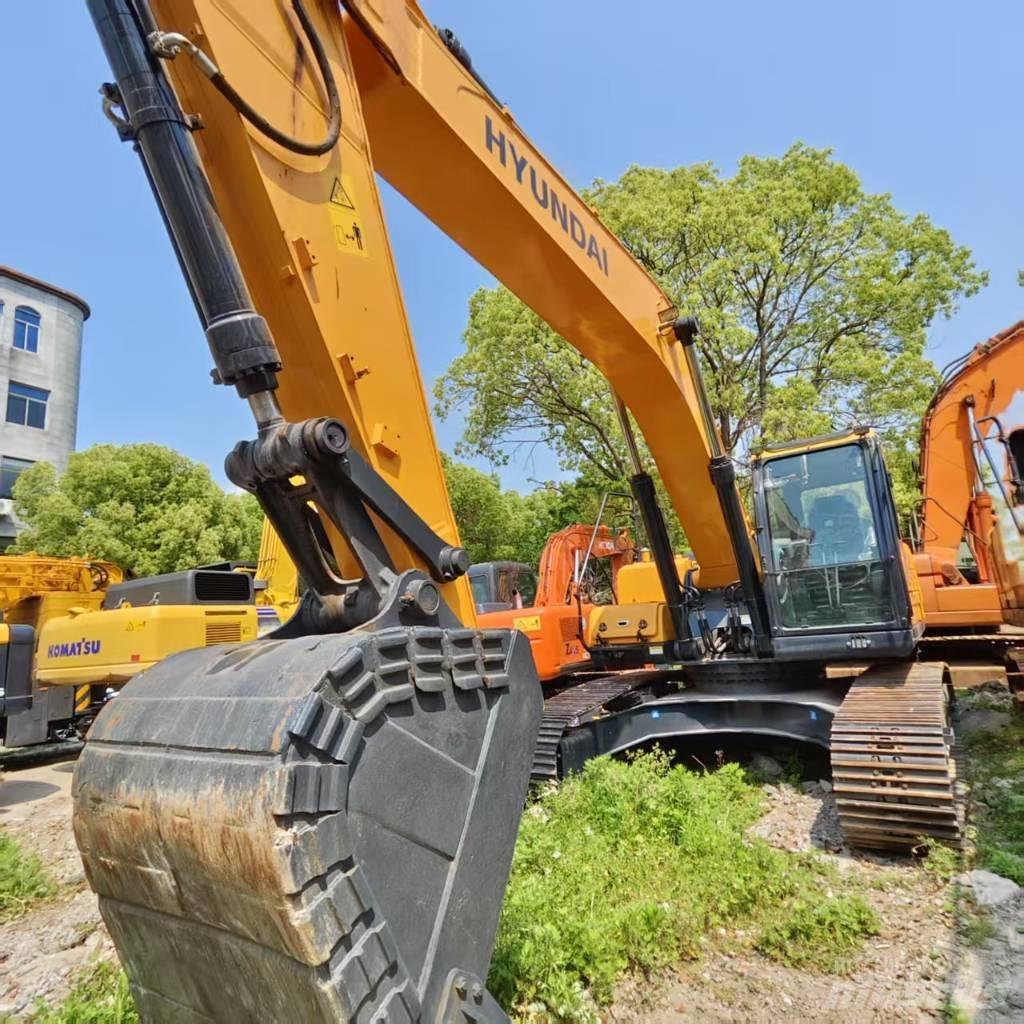 Hyundai Robex 300 LC Kāpurķēžu ekskavatori
