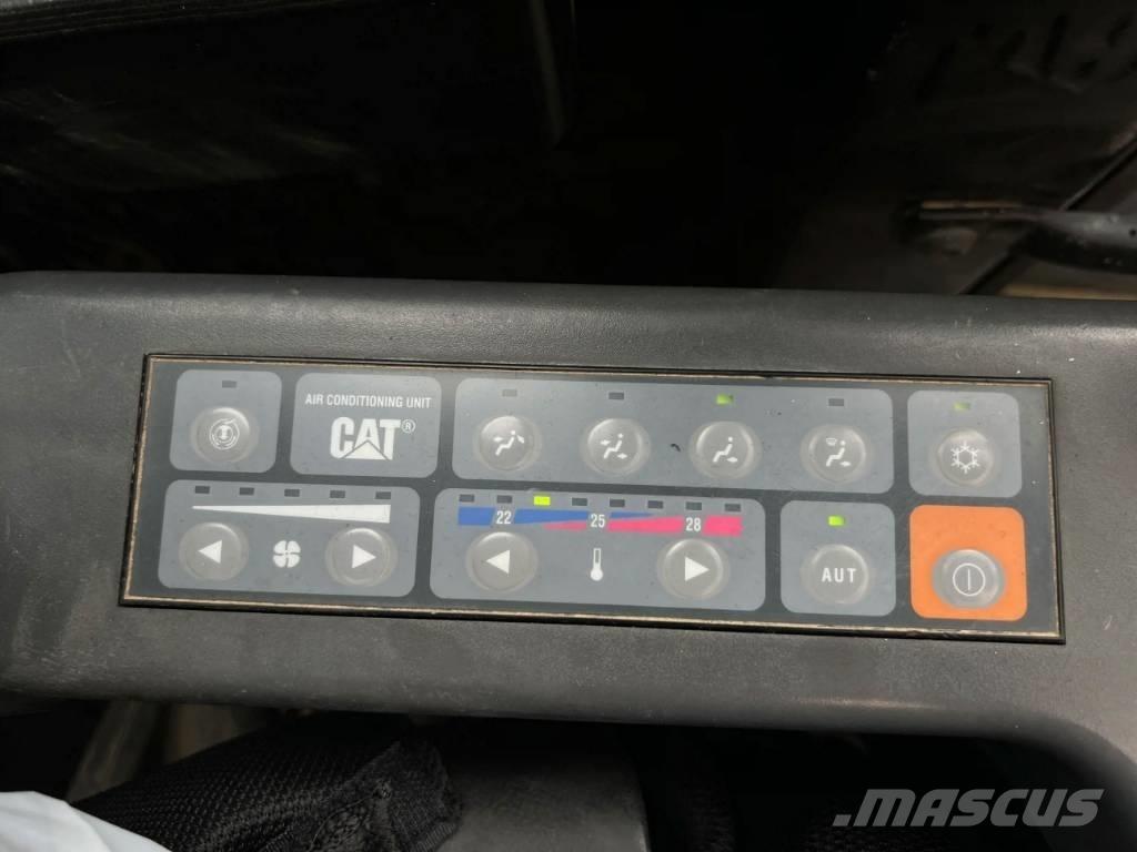 CAT 321D LCR Kāpurķēžu ekskavatori
