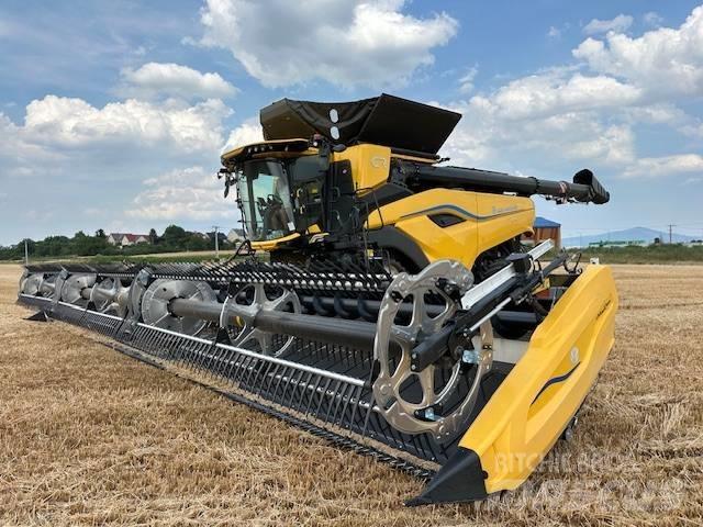 New Holland CR11 Ražas novākšanas kombaini