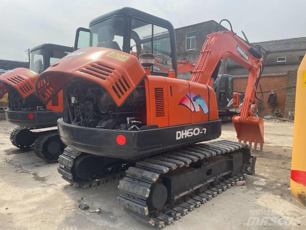 Doosan DH 60 Mini ekskavatori < 7 t