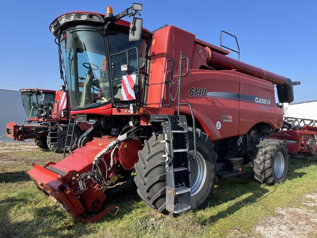 Case IH AF6140 Ražas novākšanas kombaini