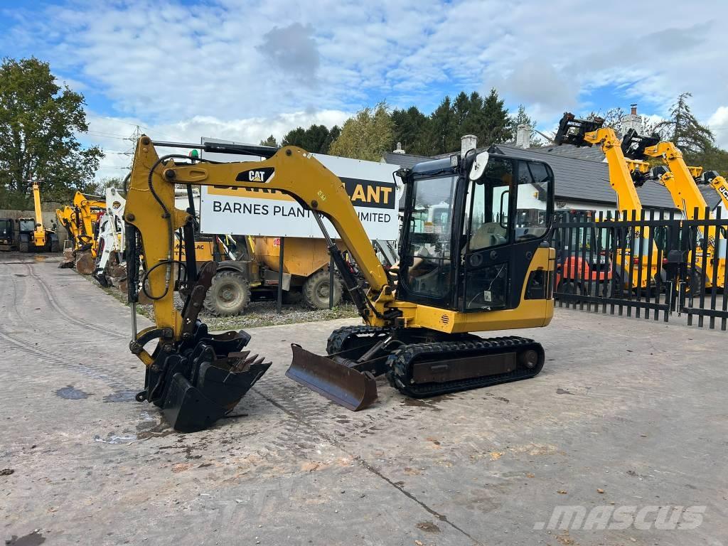 CAT 302.5 C Mini ekskavatori < 7 t
