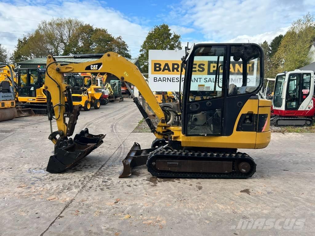 CAT 302.5 C Mini ekskavatori < 7 t