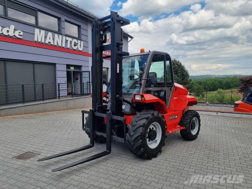 Manitou M26-4 Apvidus autokrāvējs