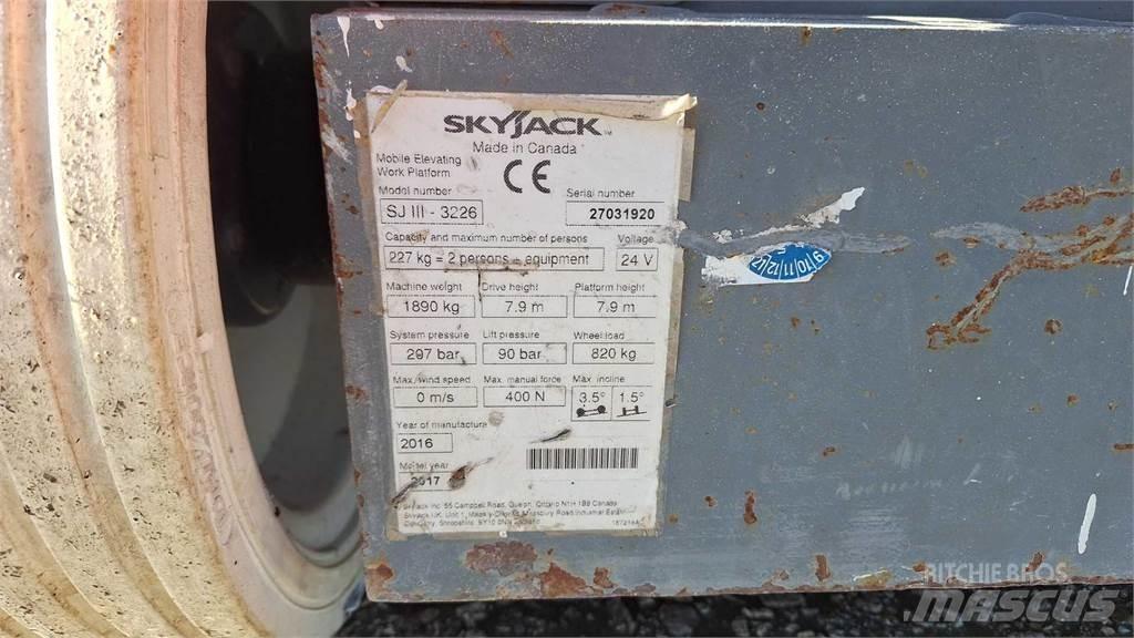 SkyJack SJIII3226 Šķerveida pacēlāji